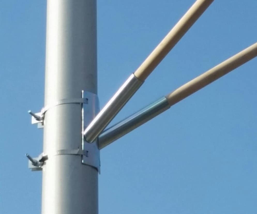 bandera inclinada para postes de alumbrado