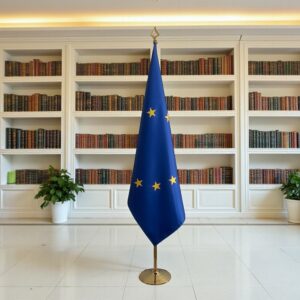 drapeau UE sur hampe