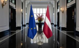 drapeau Lettonie et UE