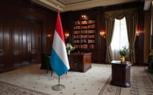 drapeau Luxembourg sur socle