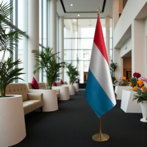 drapeau Luxembourg avec mat