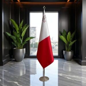 drapeau Malte sur socle