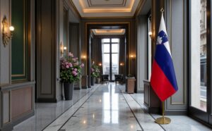 drapeau Slovenie avec hampe