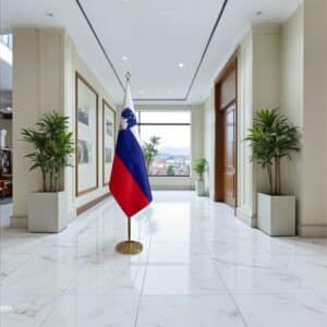 drapeau Slovenie avec hampe