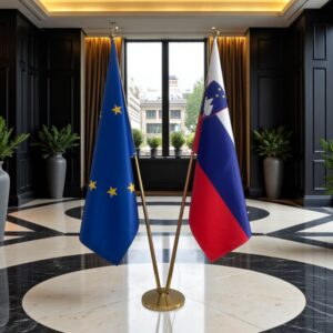 drapeau Slovenie avec hampe