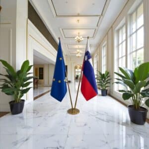 drapeau Slovenie avec hampe