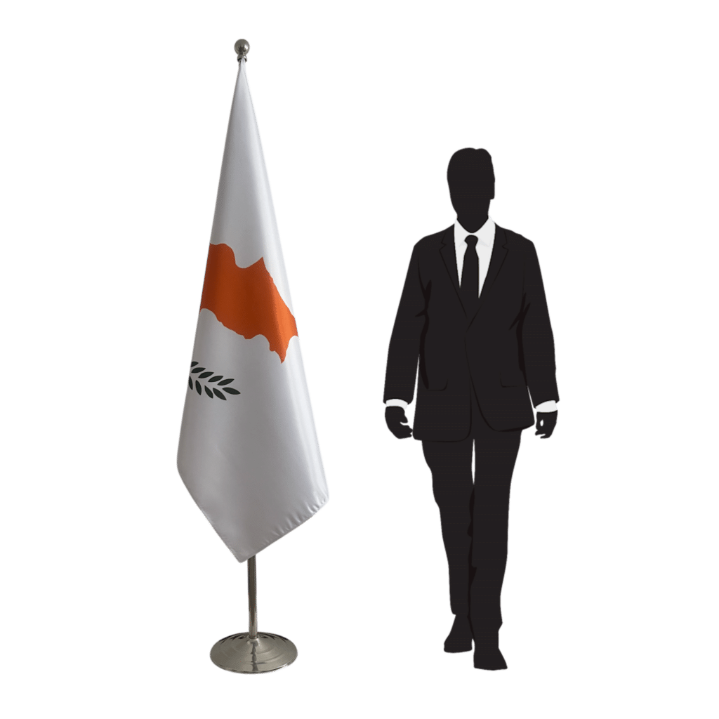 bandera de chipre en asta
