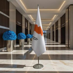drapeau Chypre sur socle