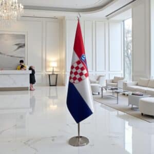 drapeau Croatie sur hampe
