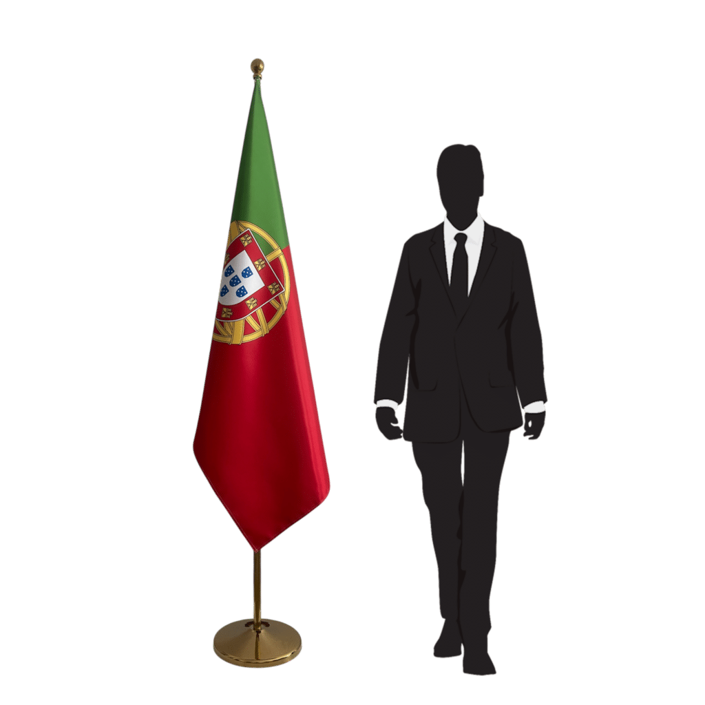 bandera de portugal en asta de bandera